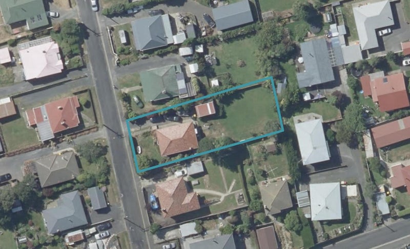 5 Teignmouth Street, Abbotsford, Dunedin - Carousel 1