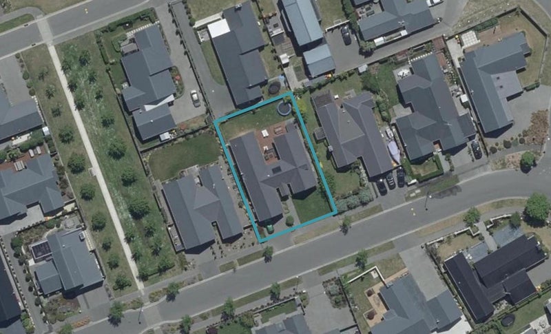 10 Timberlands Terrace, Parklands, Christchurch - Carousel 1