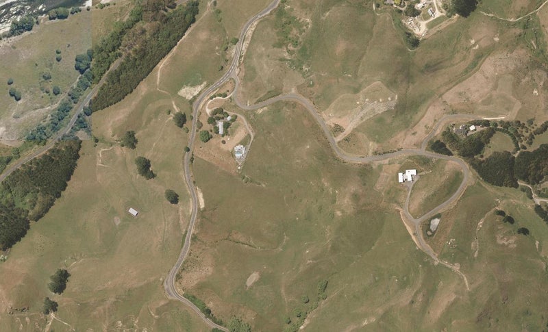 8 Matarua Rise, Waimarama, Havelock North - Carousel 1