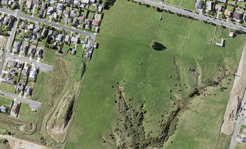 23 Kanae Drive, Beachlands, Auckland - Carousel 1