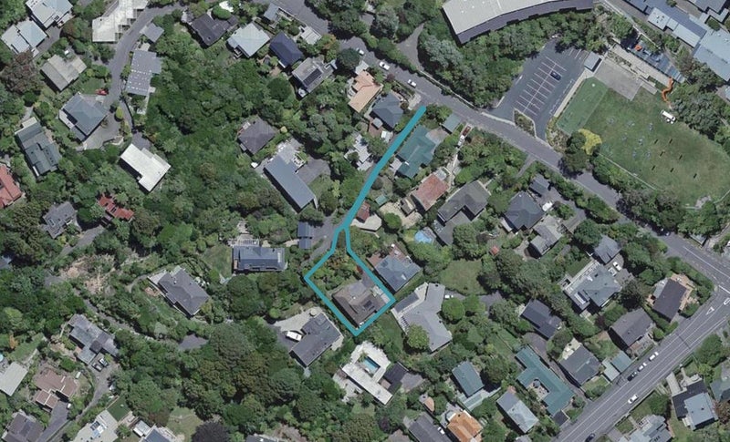 2 Glentui Grove, Khandallah, Wellington - Carousel 1