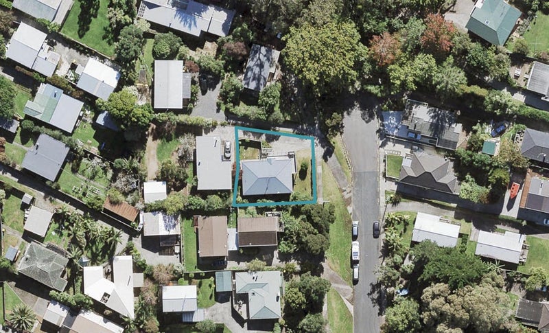 26A Gazelle Avenue, Beach Haven, Auckland - Carousel 1
