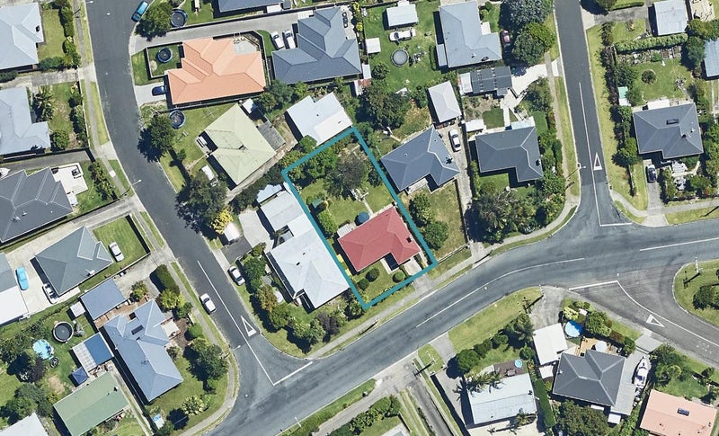 50 Kingswood Road, Brookfield, Tauranga - Carousel 1