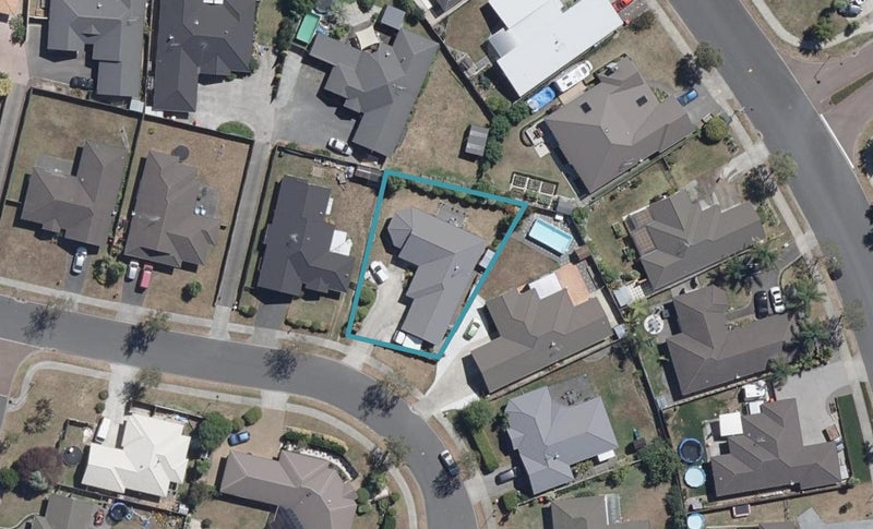 23 Holford Place, Huntington, Hamilton - Carousel 1