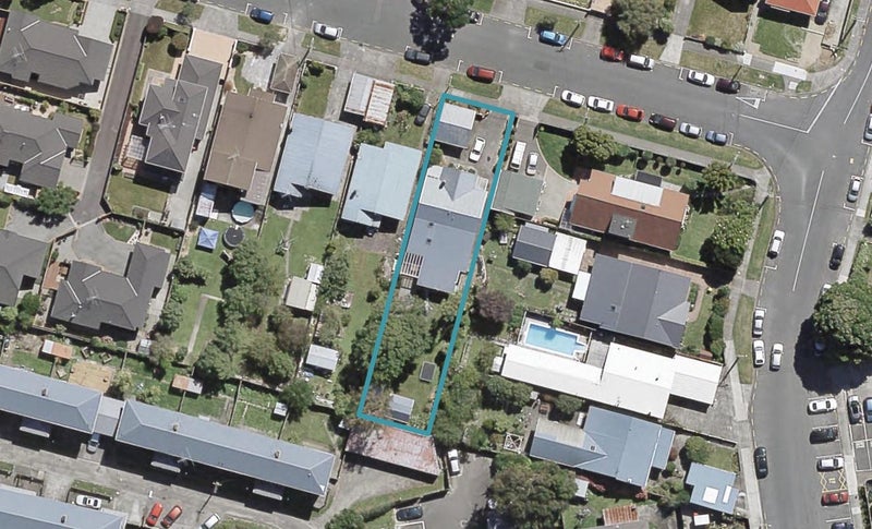 15 Mills Street, Boulcott, Lower Hutt - Carousel 1