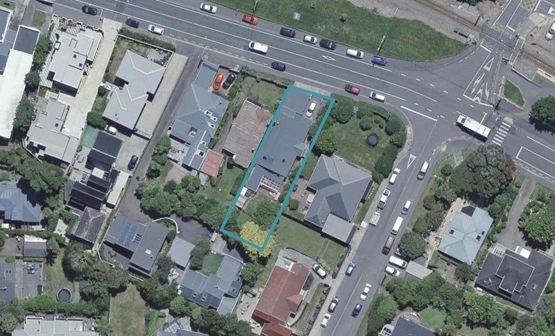 98 Khandallah Road, Khandallah, Wellington - Carousel 1