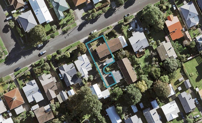 18A Harbutt Avenue, Mount Albert, Auckland - Carousel 1