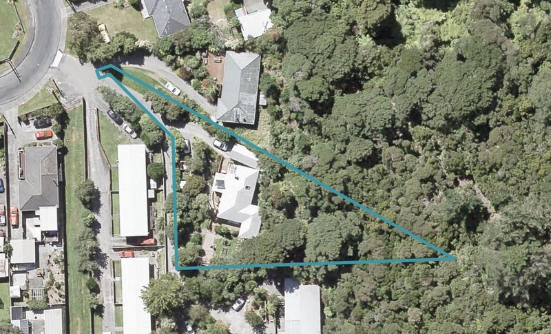 12 Bull Avenue, Wainuiomata, Lower Hutt - Carousel 1