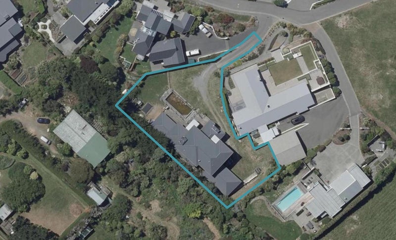 11 Cirrus Lane, Mount Pleasant, Christchurch - Carousel 1