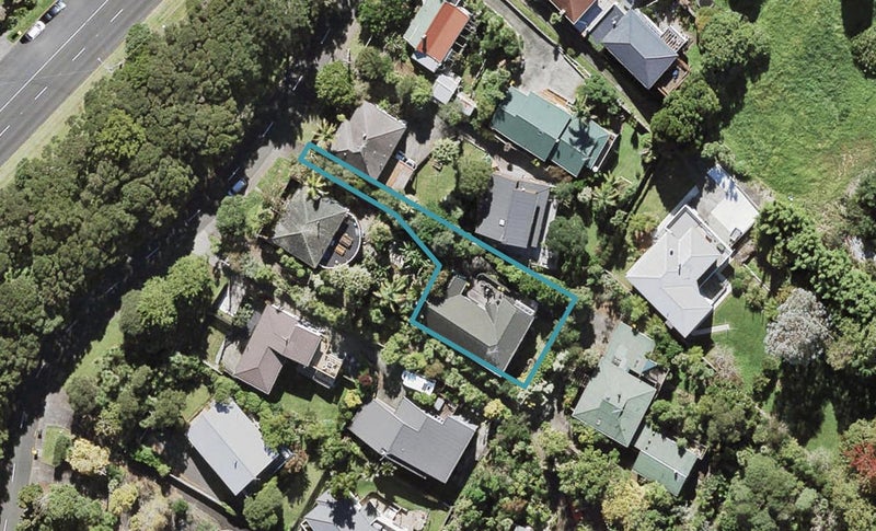 182A Old Titirangi Road, Titirangi, Auckland - Carousel 1