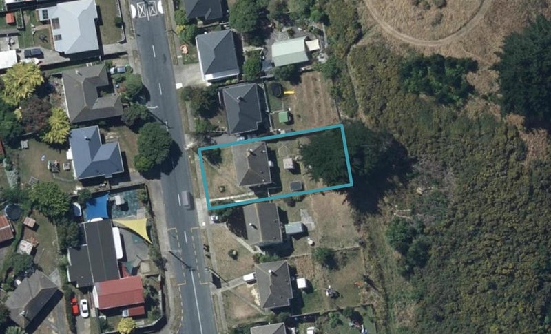 114 Dimock Street, Titahi Bay, Porirua - Carousel 1