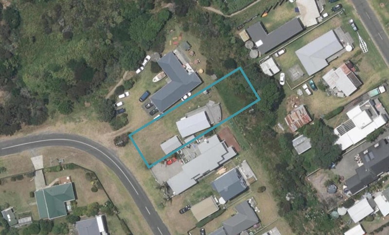 33 Wharfdale Crescent, Mangawhai Heads, Mangawhai - Carousel 1