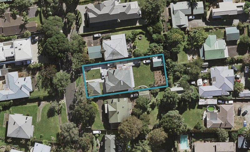 52 Maungakiekie Avenue, Greenlane, Auckland - Carousel 1
