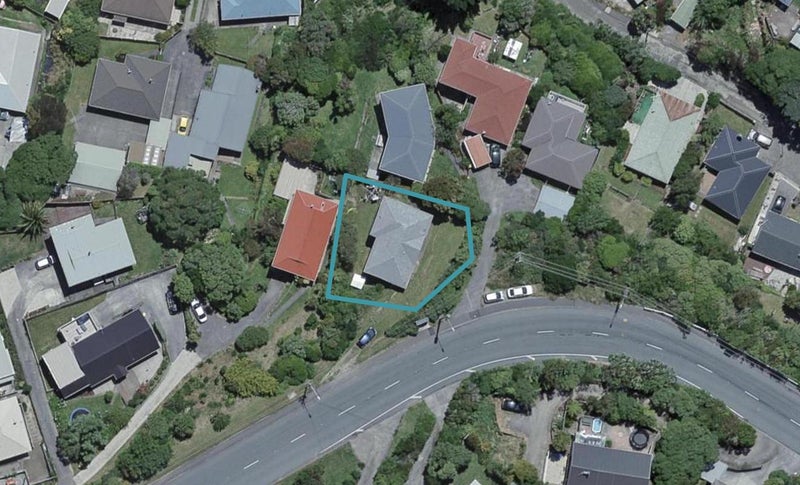 211 Helston Road, Paparangi, Wellington - Carousel 1