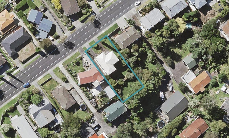 127 Hutchinsons Road, Bucklands Beach, Auckland - Carousel 1
