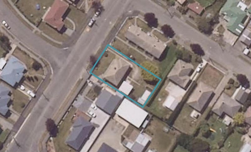 13 Taward Street, Oamaru North, Oamaru - Carousel 1