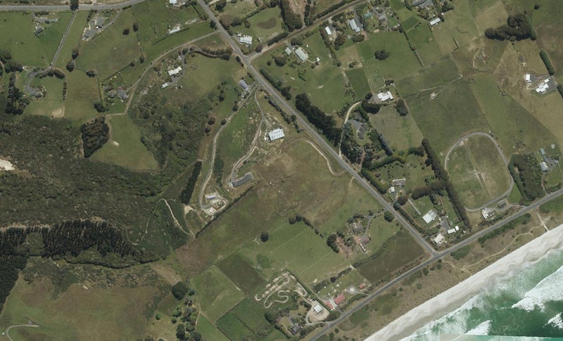 25 Big Stone Road, Brighton, Dunedin - Carousel 1