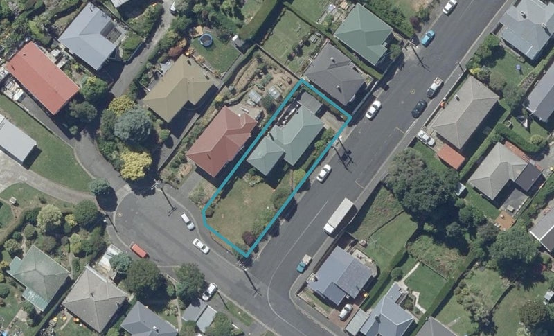 9 Dale Street, Kaikorai, Dunedin - Carousel 1