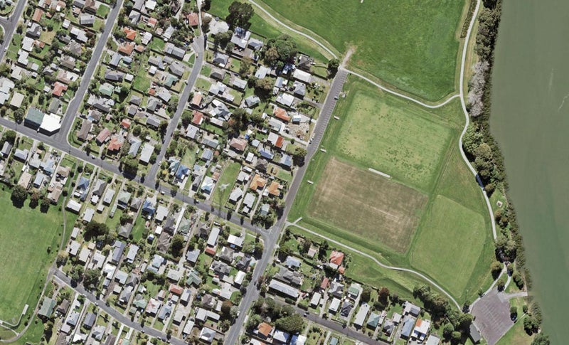118 Archibald Road, Kelston, Auckland - Carousel 1