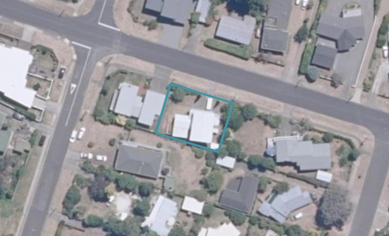15 Matuku Street, Two Mile Bay, Taupo - Carousel 1