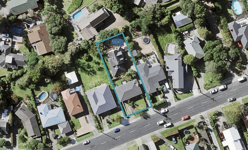 2/116 Sandspit Road, Shelly Park, Auckland - Carousel 1