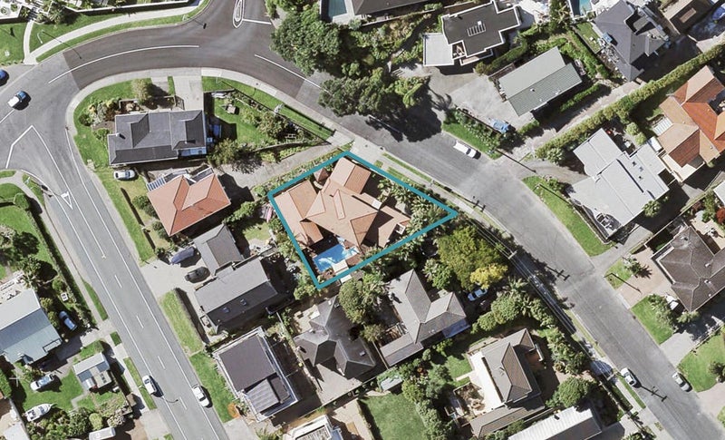 1 Morrow Avenue, Bucklands Beach, Auckland - Carousel 1