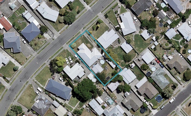 18 Oldham Avenue, Onekawa, Napier - Carousel 1