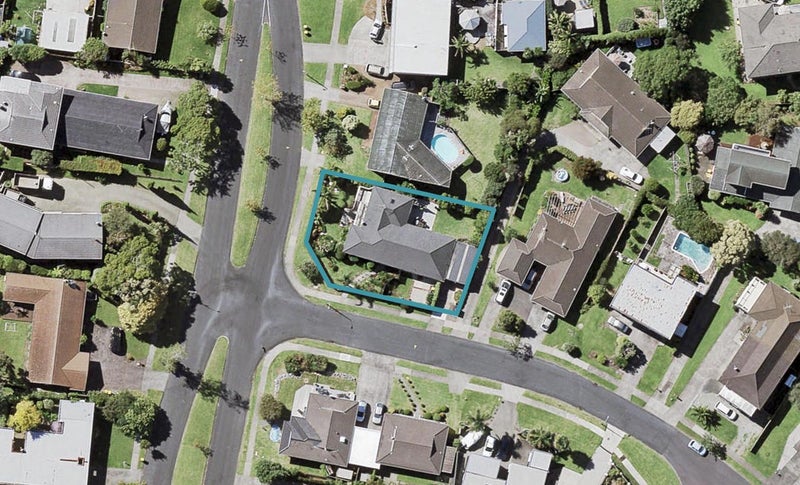 11 Belmere Rise, Farm Cove, Auckland - Carousel 1