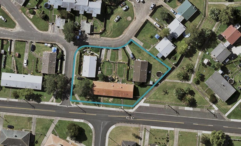 2/1 Wyona Place, Ōtara, Auckland - Carousel 1