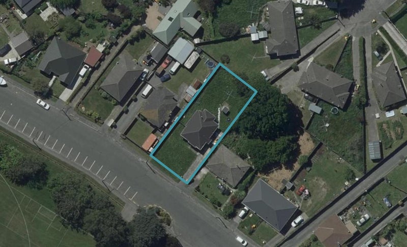 32 Domain Terrace, Spreydon, Christchurch - Carousel 1
