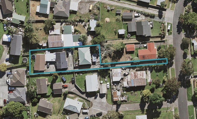 2/25 Margaret Road, Papatoetoe, Auckland - Carousel 1