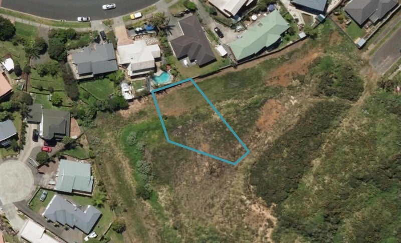 65 Royal Saint Annes Drive, Te Kamo, Whangārei - Carousel 1