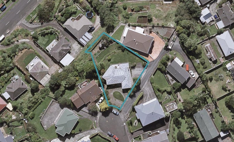 9 Hillcrest Street, Glen Avon, New Plymouth - Carousel 1
