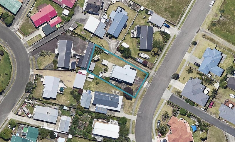 17 Ohuirehe Road, Coastlands, Whakatane - Carousel 1