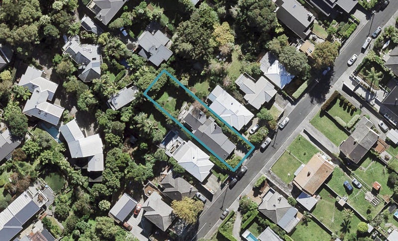 10 Livingstone Street, Westmere, Auckland - Carousel 1