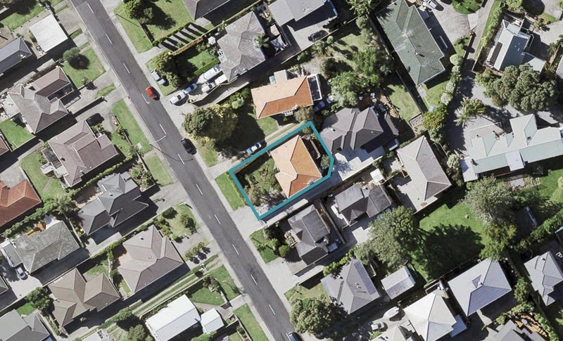 24 Elliot Street, Howick, Auckland - Carousel 1