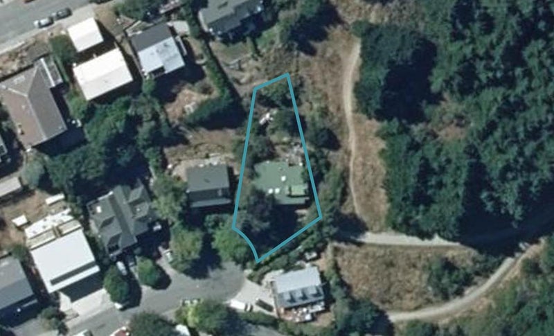 12 Cameron Place, Fernhill, Queenstown - Carousel 1