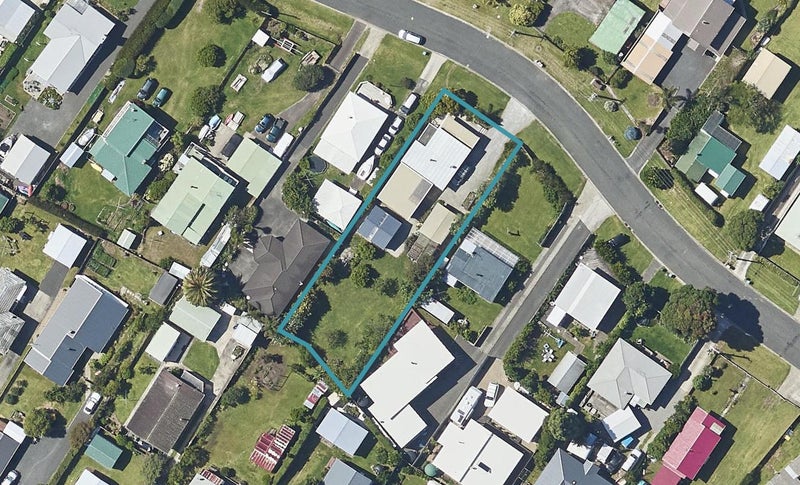 17 RORETANA DRIVE, Athenree, Waihi Beach - Carousel 1
