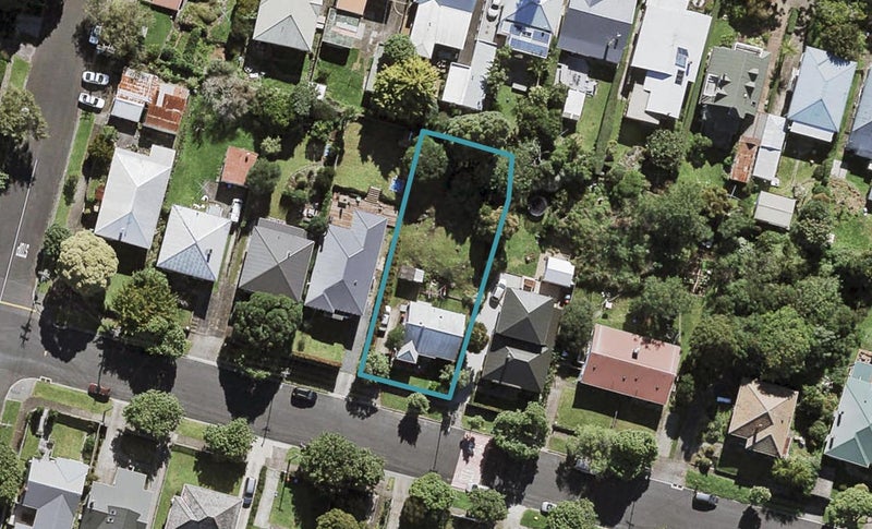 17 Wembley Road, Mount Eden, Auckland - Carousel 1