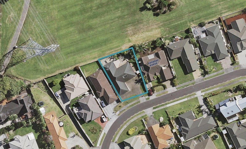 20 Norman Close, The Gardens, Auckland - Carousel 1