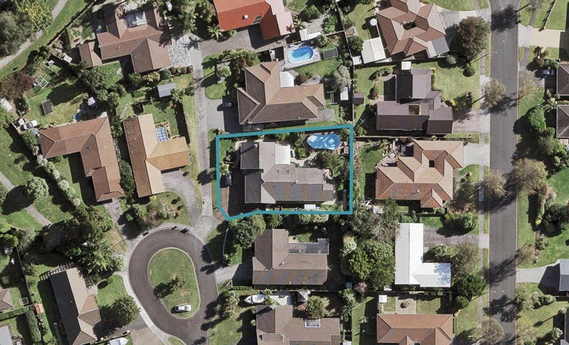 9 Talga Court, Conifer Grove, Takanini - Carousel 1