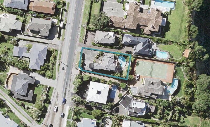 209 Beach Road, Campbells Bay, Auckland - Carousel 1