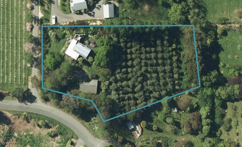 86 Pomona Road, Ruby Bay, Upper Moutere - Carousel 1