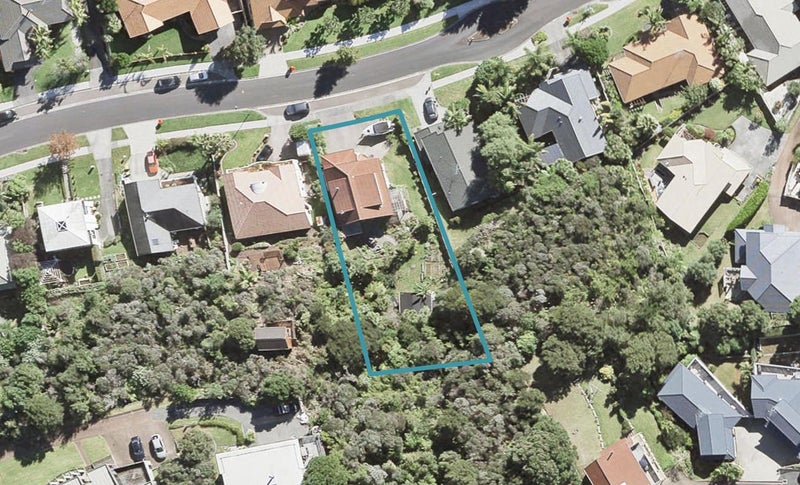 24 Kate Sheppard Avenue, Torbay, Auckland - Carousel 1