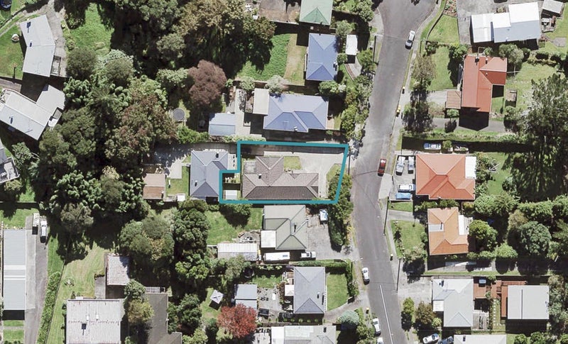 28A Blease Street, New Lynn, Auckland - Carousel 1