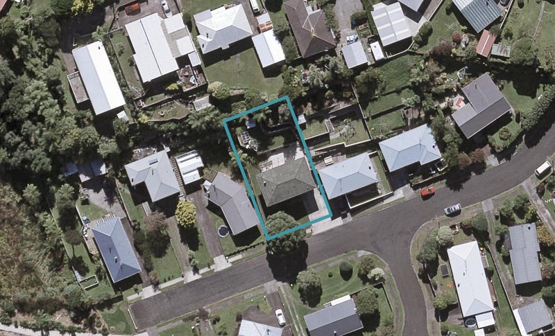 14 Nash Street, Marfell, New Plymouth - Carousel 1