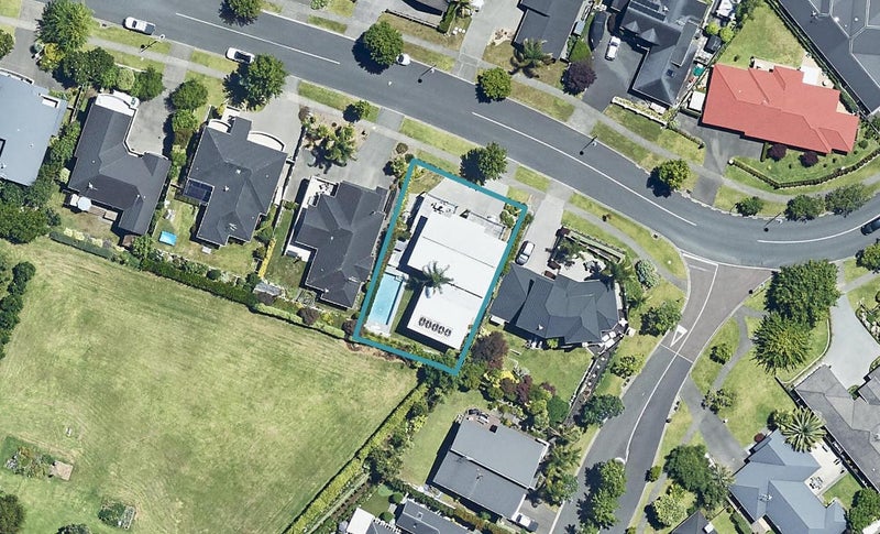 70 Westmorland Rise, Bethlehem, Tauranga - Carousel 1