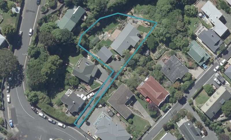 8 Spylaw Street, Maori Hill, Dunedin - Carousel 1