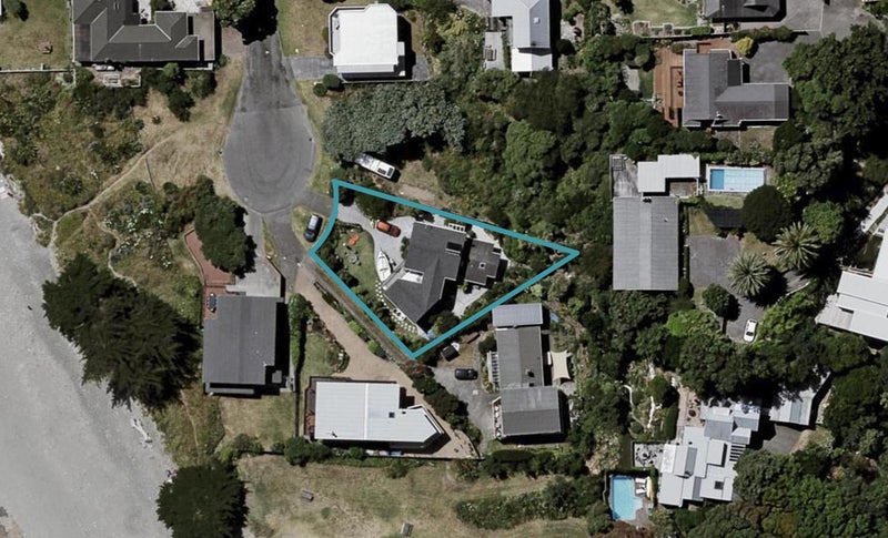 21A Groves Road, Raumati Beach, Paraparaumu - Carousel 1