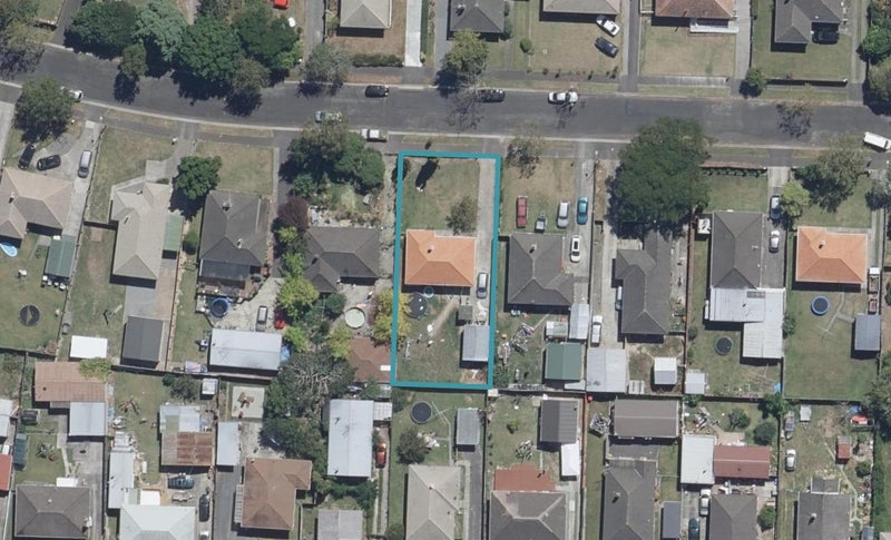 38 Slim Street, Bader, Hamilton - Carousel 1